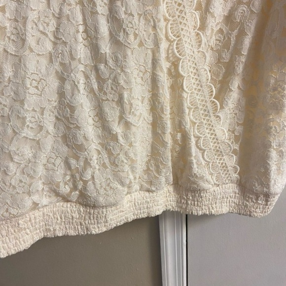 Torrid Ivory Lace Wrap Top 3X - Picture 9 of 11